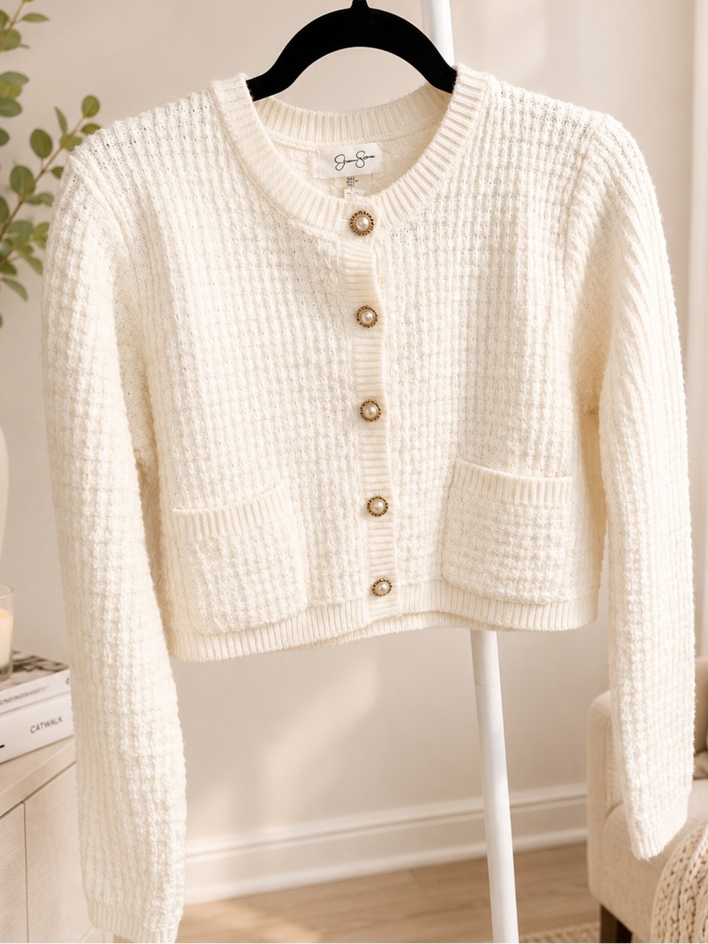 Jessica Simpson Cream Textured Button-Front Crop Cardigan